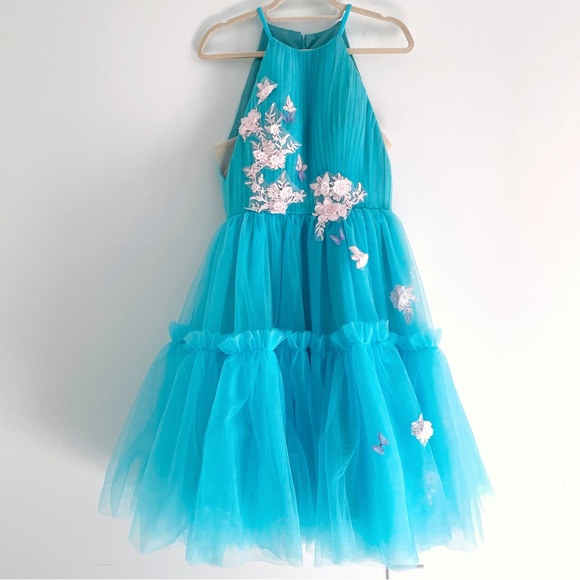 Short Formal Dress in Tulle for Homecoming Prom or Wedding with 3D Butterflies - Picture 2 of 7